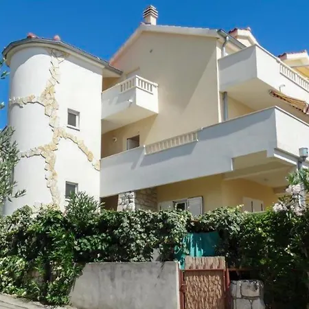 Cozy In With House Sea View