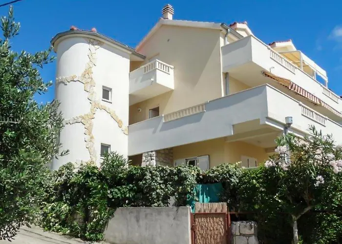 Cozy In With House Sea View